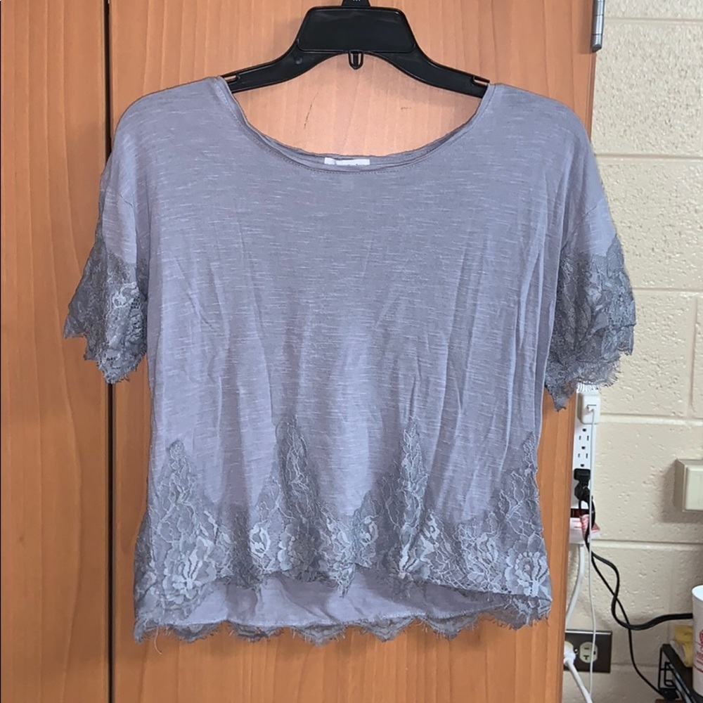 Eyeshadow Gray Shirt